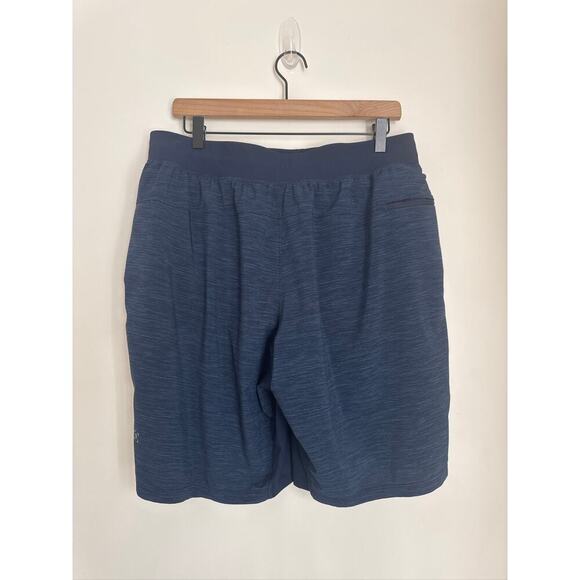 Lululemon T.H.E. Short 9" in Heather True Navy Size Large - Picture 3 of 8